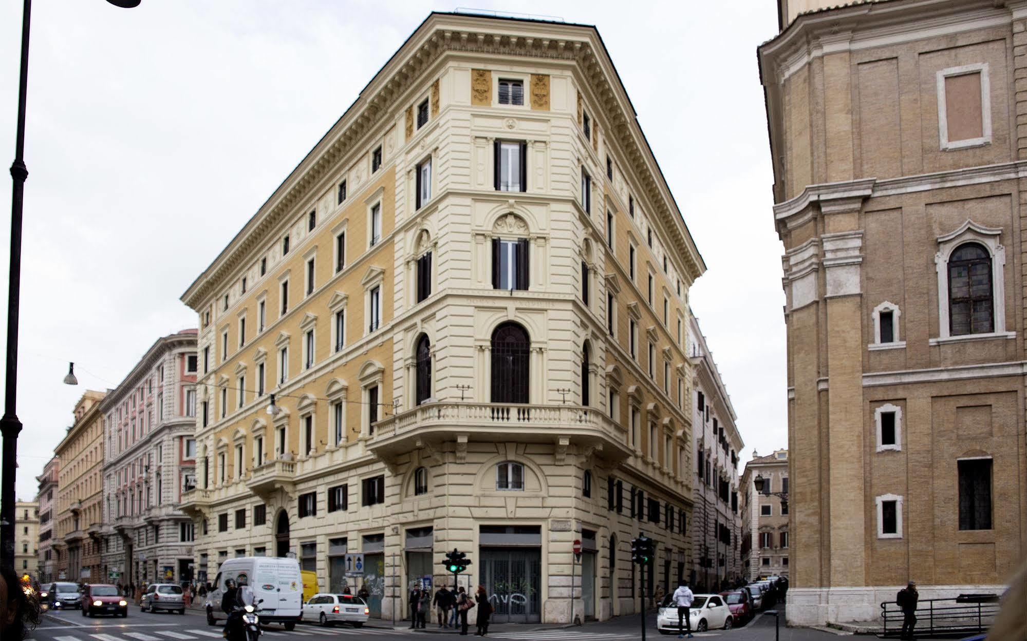 Inn Rome Rooms & Suites Eksteriør billede