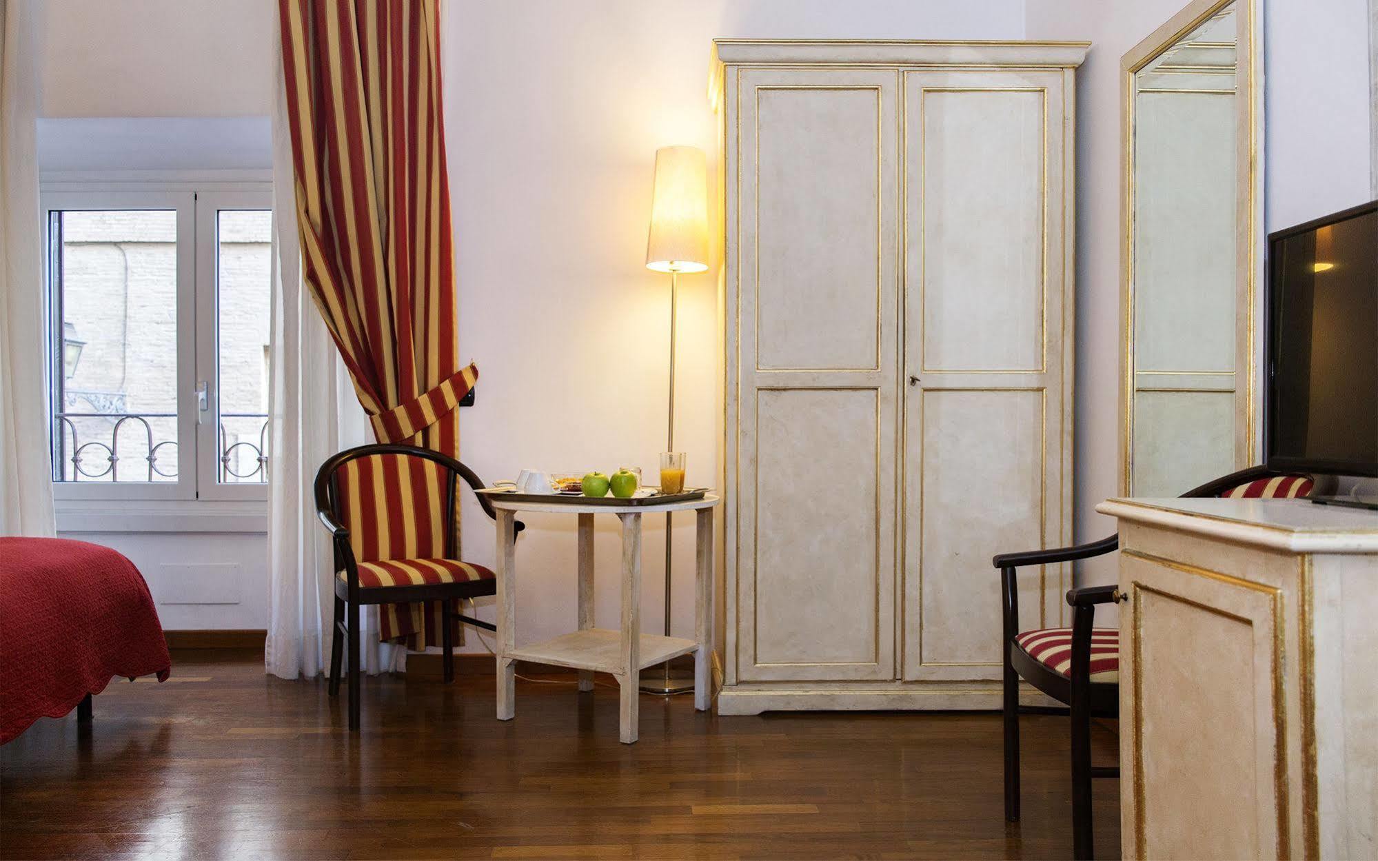 Inn Rome Rooms & Suites Eksteriør billede